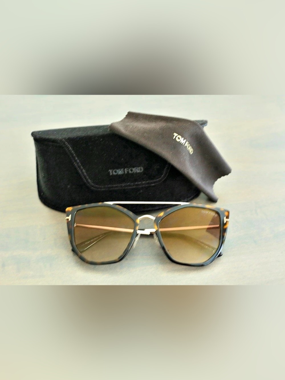 Tom Ford DAHLIA 648 52G Dark Havana / Brown Gradient Sunglasses
